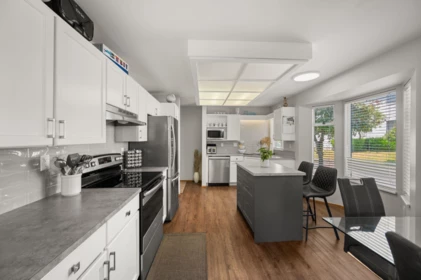 Kitchen Photo of 131 7156 121 Street, Surrey, BC