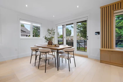 Kitchen Island Photo of 13915 Blackburn Avenue, White Rock, BC