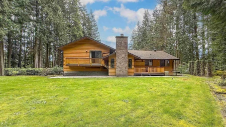 Outdoor Kitchen Photo of 27573 Sayers Crescent, Maple Ridge, BC