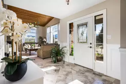 Breakfast Nook Photo of 47195 Bell Road, Chilliwack, BC
