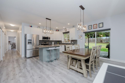 6214 Sitka Road, Sechelt, BC, Sechelt District — 3 bed single family residence for sale