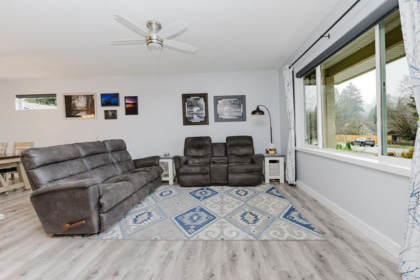 Kitchen Island Photo of 6214 Sitka Road, Sechelt, BC