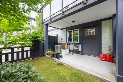Kitchen Photo of 50 11188 72 Avenue, Delta, BC