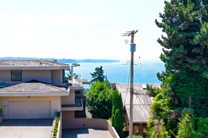 105 15041 Prospect Avenue, White Rock, BC, White Rock — Apartment/Condo for sale