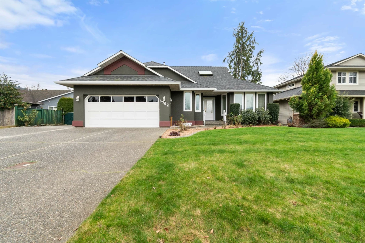 Exterior Front Photo of 6792 Henry Street, Chilliwack, BC