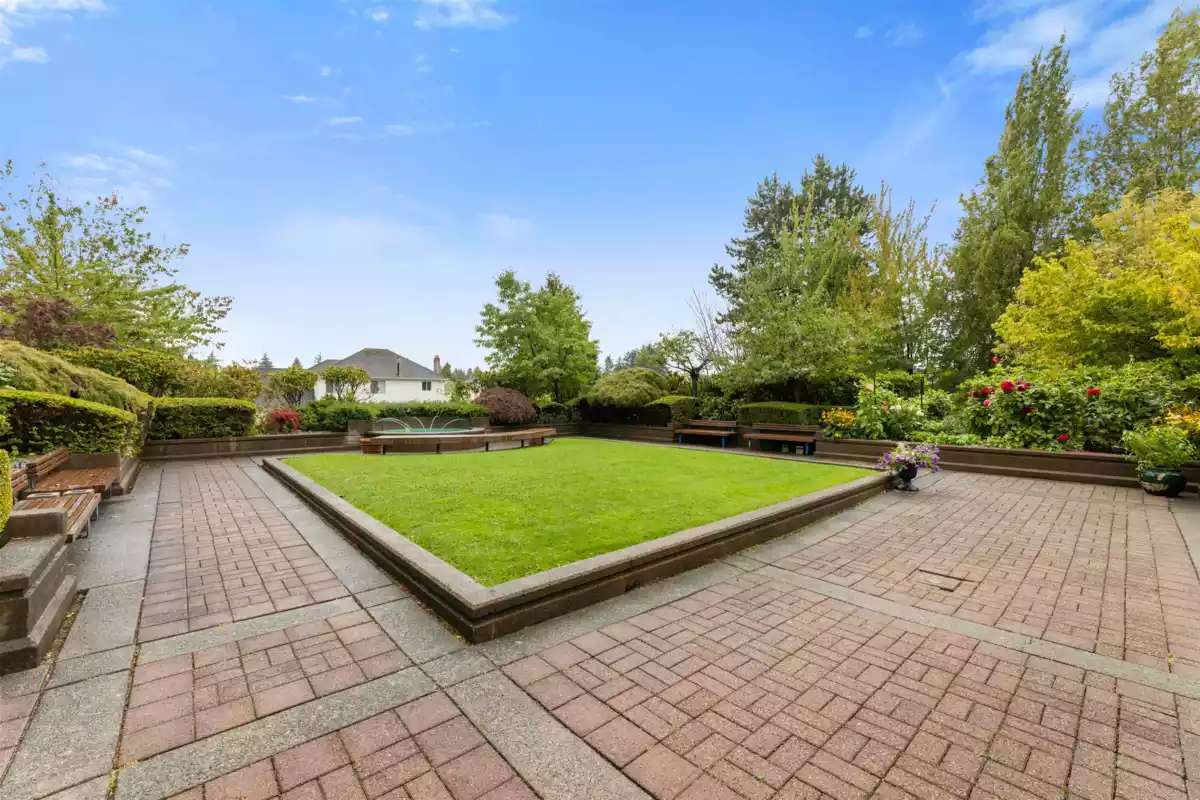 Entry Foyer Photo of 801 11910 80 Avenue, Delta, BC
