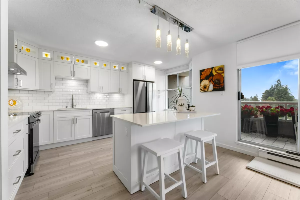 Family Room Photo of 801 11910 80 Avenue, Delta, BC