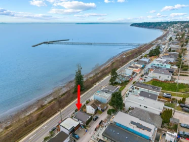 Pantry Photo of 15289 Marine Drive, White Rock, BC