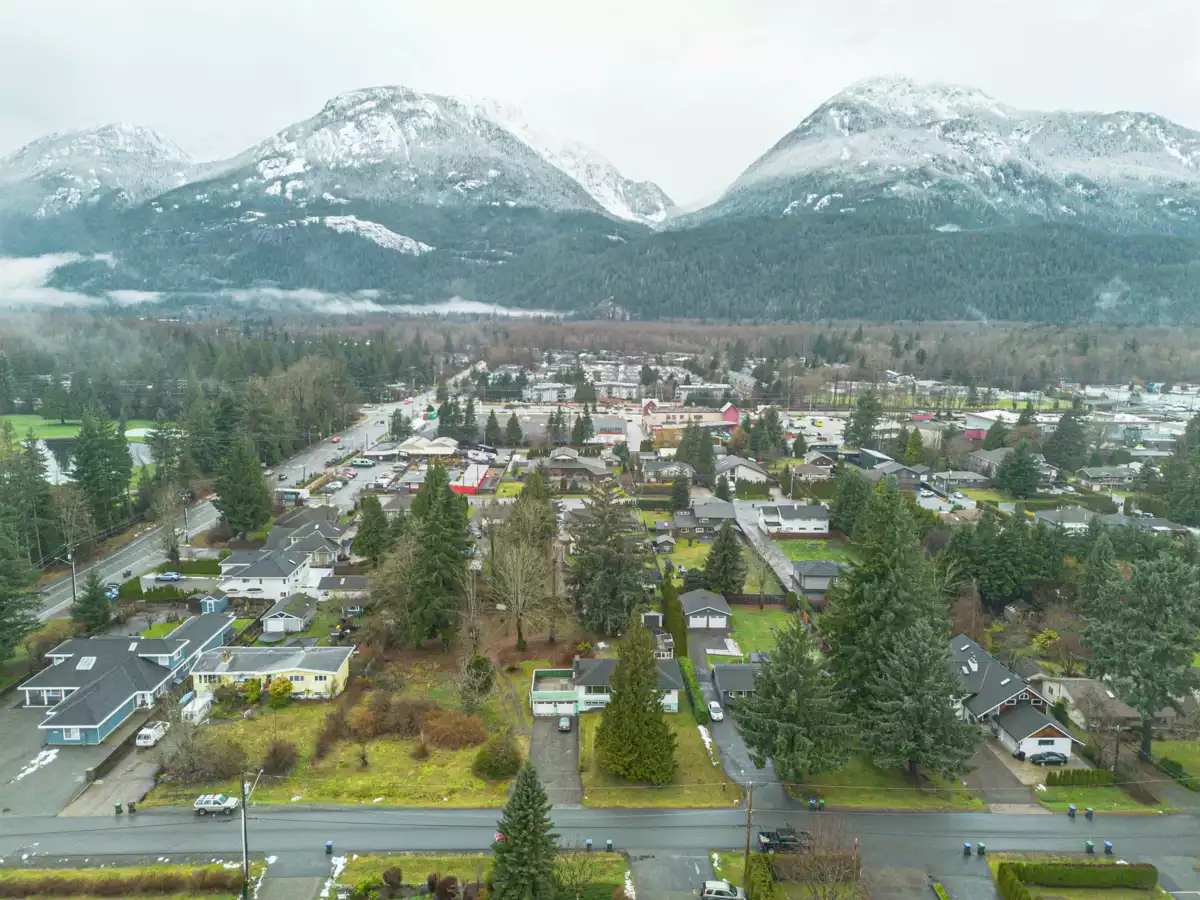 Powder Room Photo of 40127 Kalodon Road, Squamish, BC