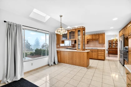 Guest Bathroom Photo of 291 N Springer Avenue, Burnaby, BC