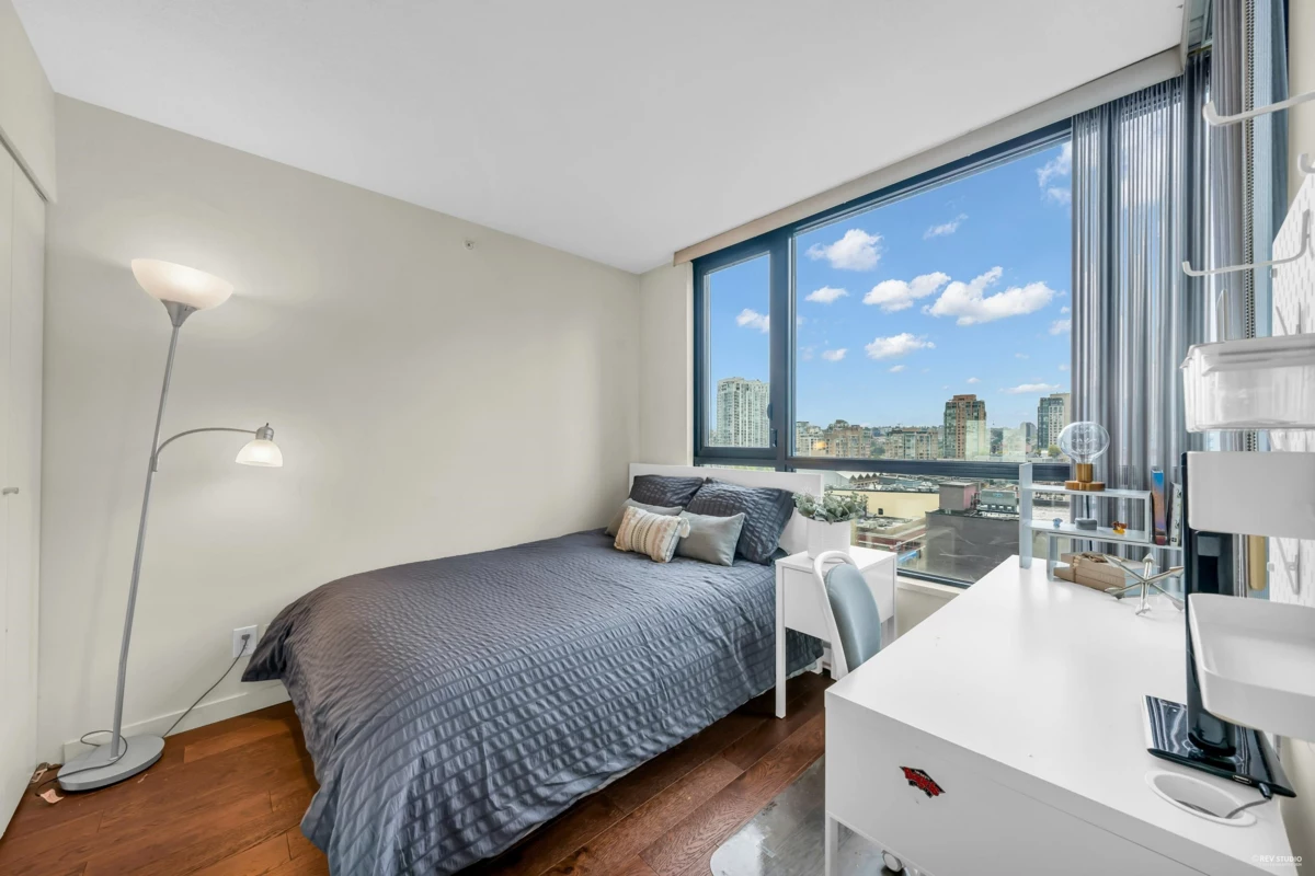 Guest Bathroom Photo of 1001 928 Homer Street, Vancouver, BC