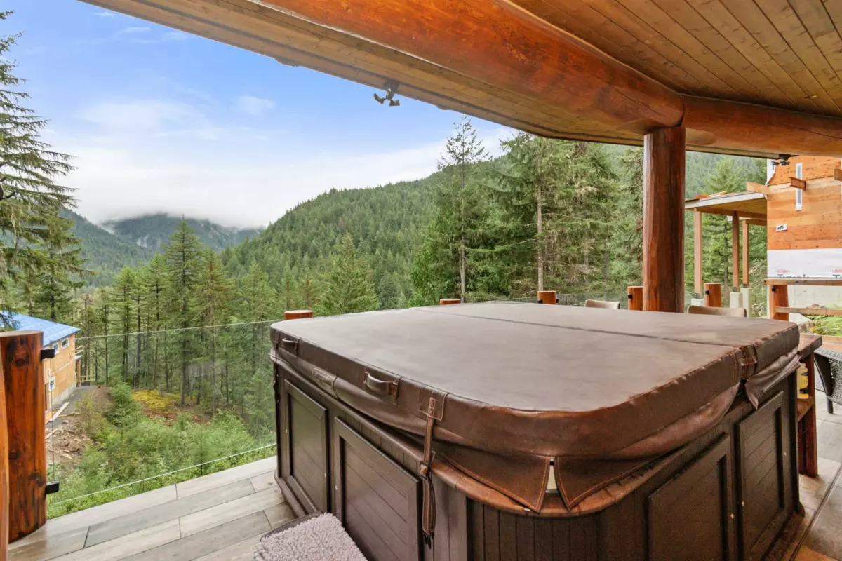 Community Amenities Photo (Clubhouse) of 14710 Parkview Avenue, Sunshine Valley, BC