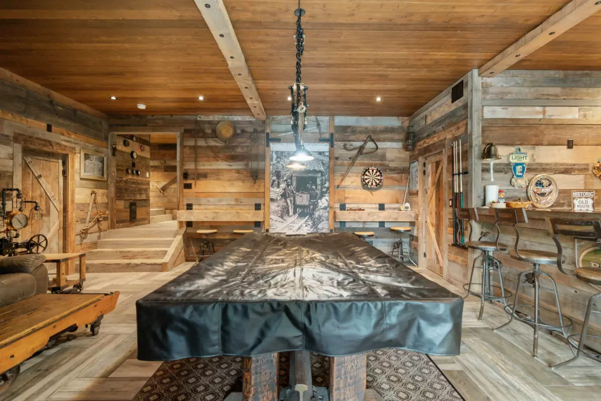 Front Yard Photo of 14710 Parkview Avenue, Sunshine Valley, BC