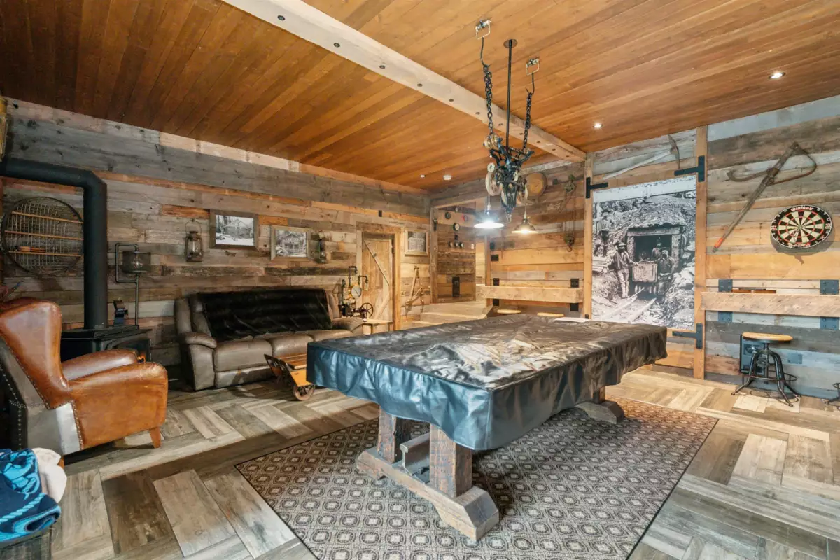 Garden / Landscaping Photo of 14710 Parkview Avenue, Sunshine Valley, BC