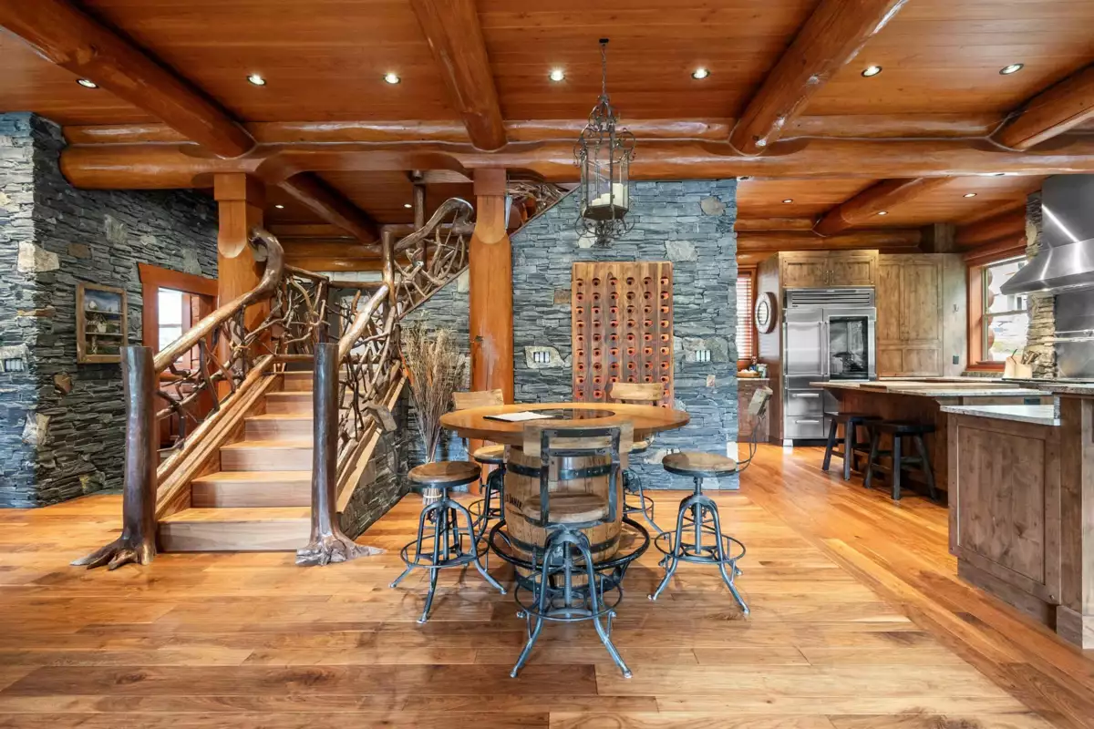 Kitchen Photo of 14710 Parkview Avenue, Sunshine Valley, BC