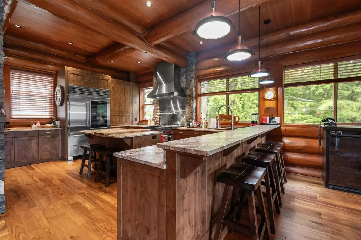 Primary Bathroom Photo of 14710 Parkview Avenue, Sunshine Valley, BC