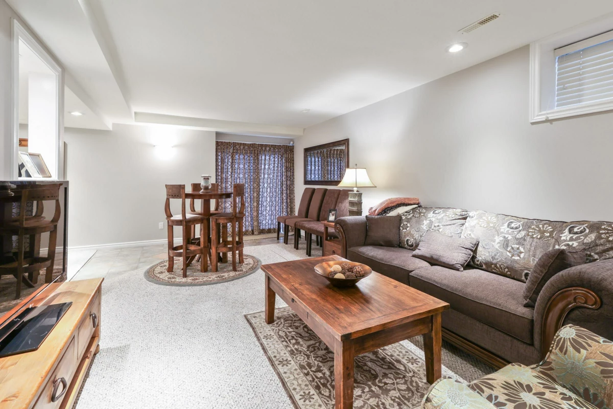 Basement Recreation Room Photo of 1076 Clements Avenue, North Vancouver, BC