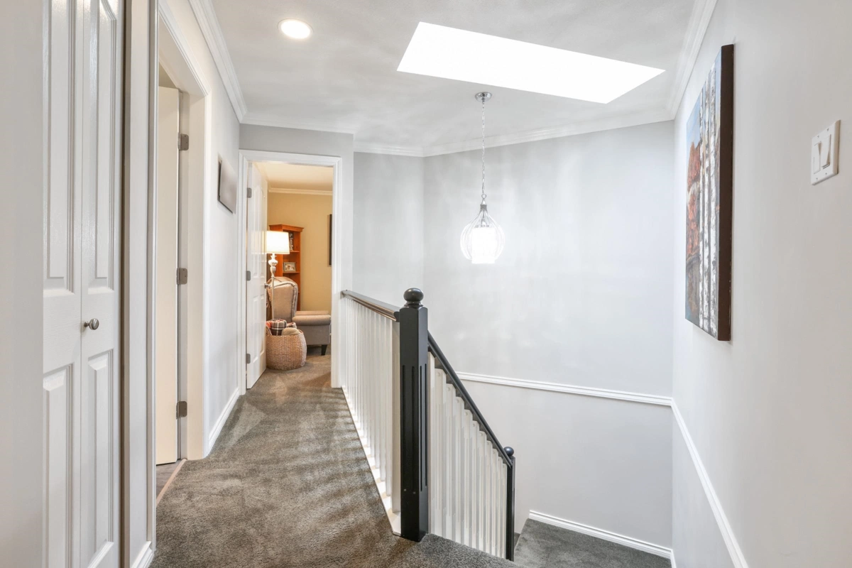 Loft / Bonus Room Photo of 1076 Clements Avenue, North Vancouver, BC