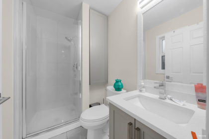 Powder Room Photo of 14306 77a Avenue, Surrey, BC