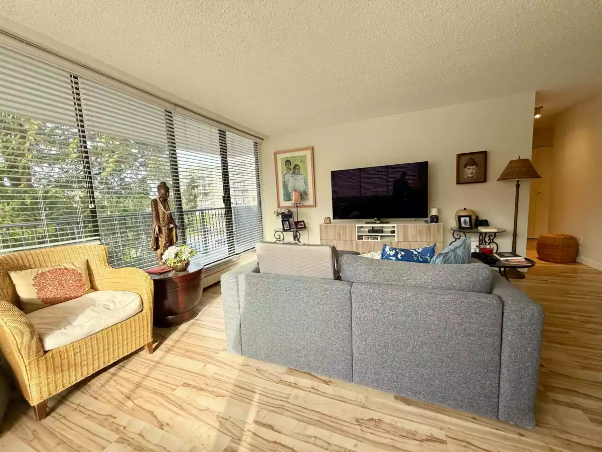 Dining Area Photo of 302 9320 Parksville Drive, Richmond, BC
