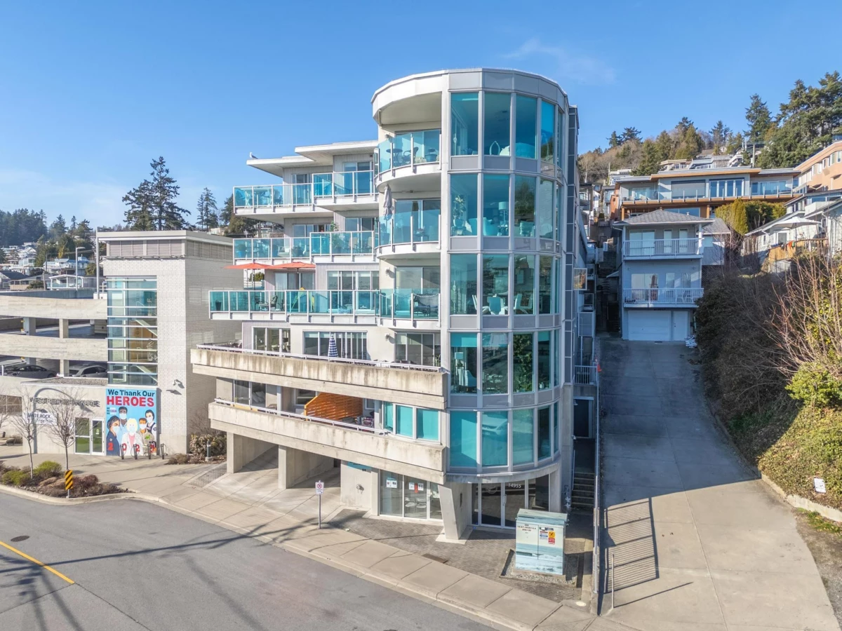 Exterior Front Photo of 202 14955 Victoria Avenue, White Rock, BC
