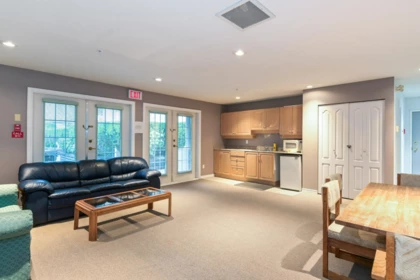 Entry Foyer Photo of 112 15272 20 Avenue, Surrey, BC