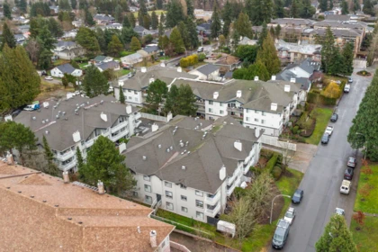Swimming Pool Photo of 112 15272 20 Avenue, Surrey, BC