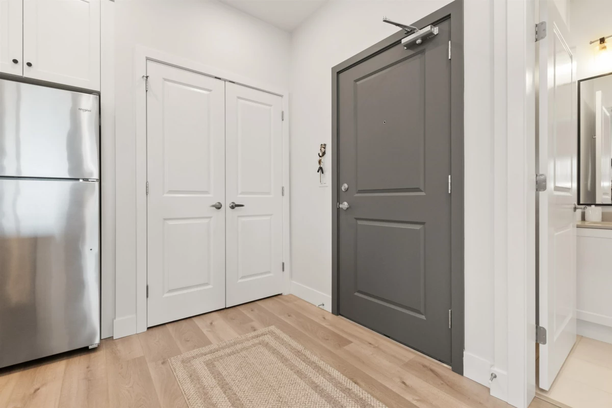 Family Room Photo of 610 6045 Chilliwack River Road, Chilliwack, BC