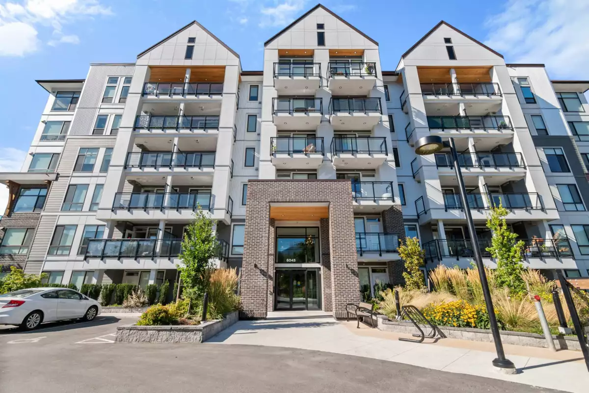 Hallway Photo of 610 6045 Chilliwack River Road, Chilliwack, BC