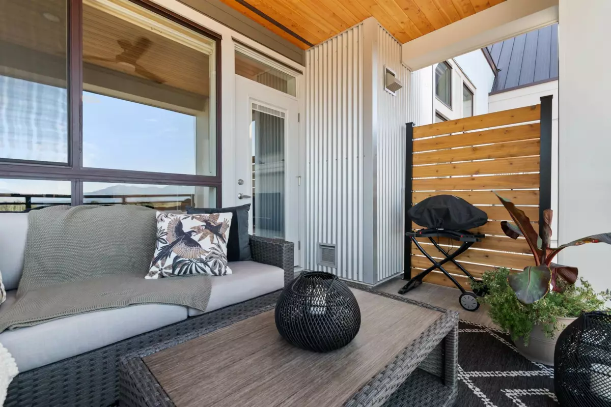 Laundry Room Photo of 610 6045 Chilliwack River Road, Chilliwack, BC