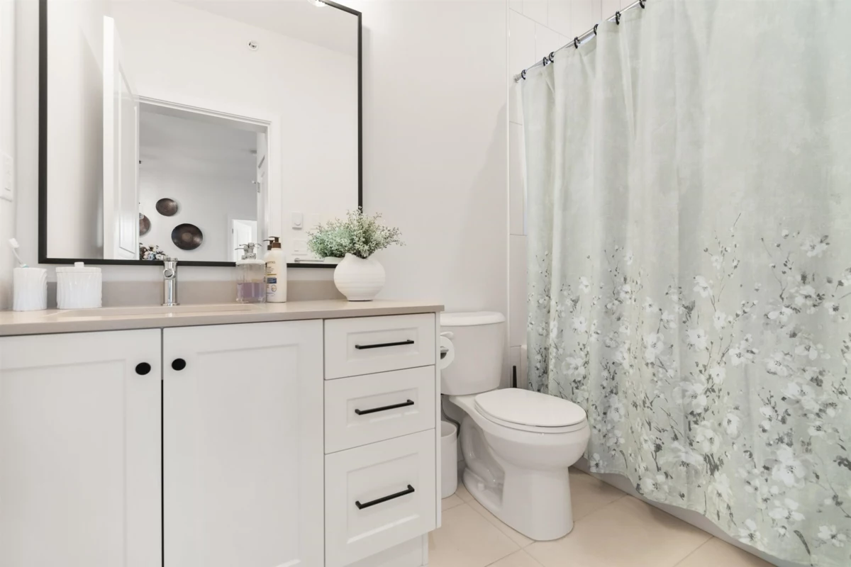 Powder Room Photo of 610 6045 Chilliwack River Road, Chilliwack, BC