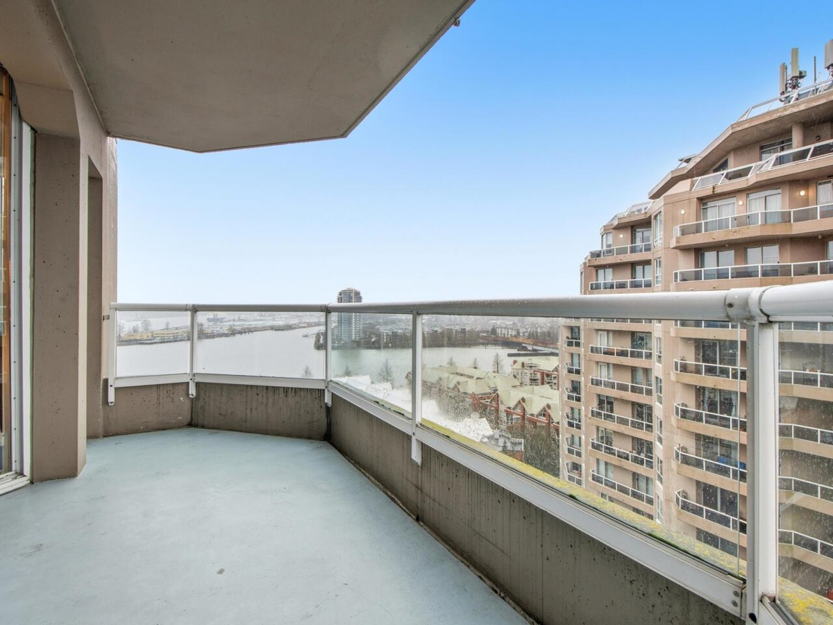 Basement Recreation Room Photo of 1602 1135 Quayside Drive, New Westminster, BC