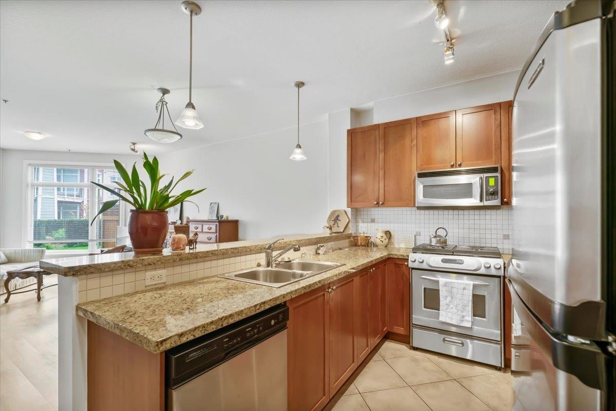 Dining Area Photo of 113 4211 Bayview Street, Richmond, BC