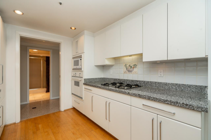 602 1550 W 15th Avenue, Vancouver, BC