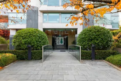 Entry Foyer Photo of 602 1550 W 15th Avenue, Vancouver, BC