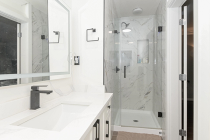 Guest Bathroom Photo of 12707 Blue Mountain Crescent, Maple Ridge, BC