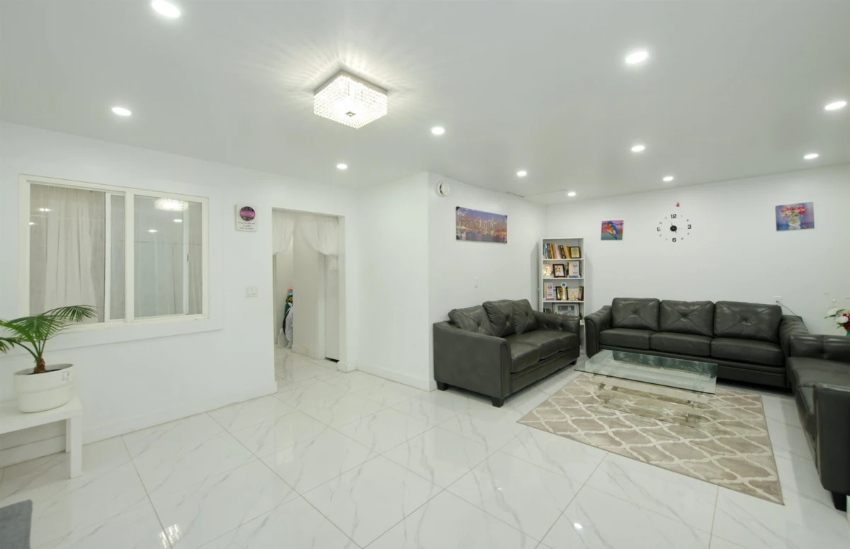 Living Room Photo of 7681 125 Street, Surrey, BC