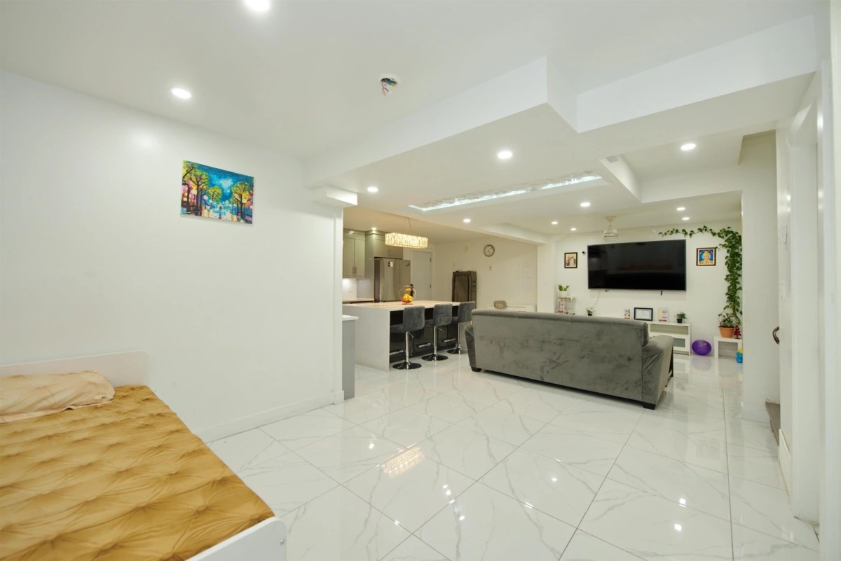 Primary Bedroom Photo of 7681 125 Street, Surrey, BC