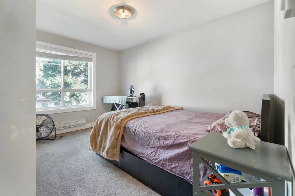 Bedroom 3 Photo of 6 14285 64 Avenue, Surrey, BC