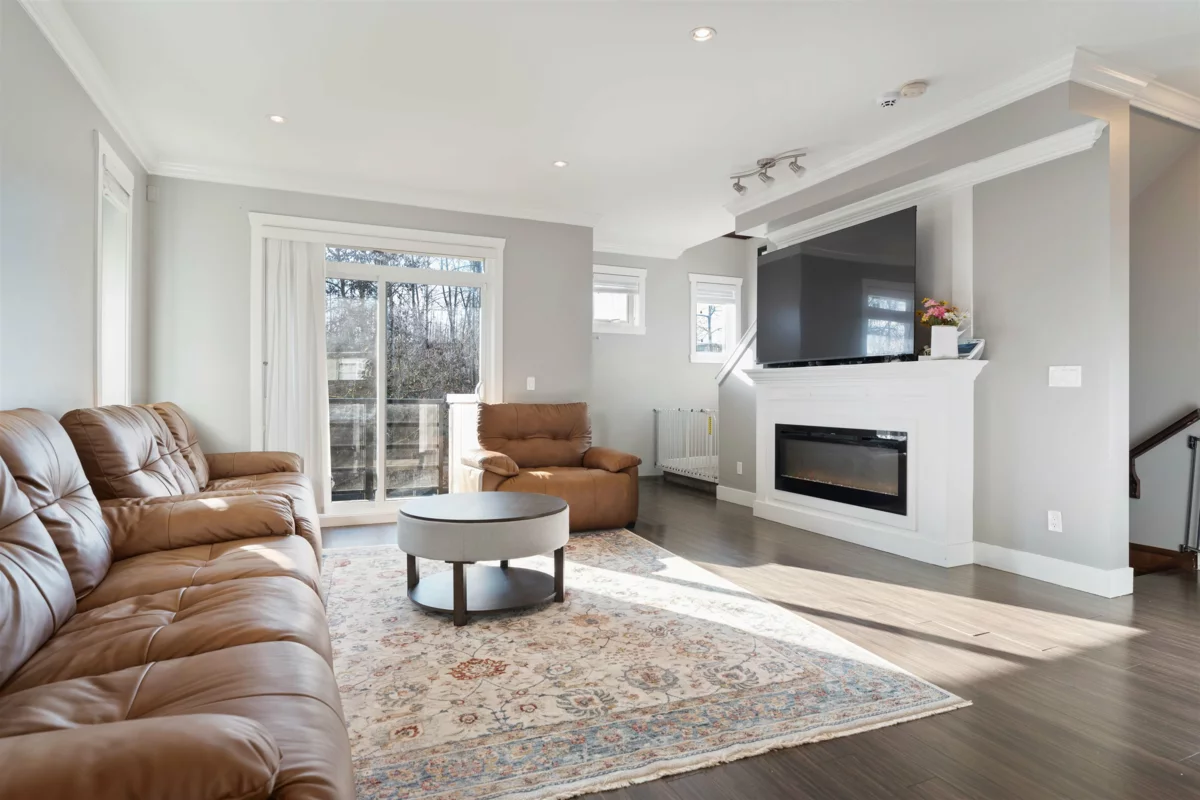 Mudroom Photo of 6 14285 64 Avenue, Surrey, BC