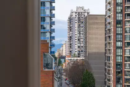Office / Den Photo of 1003 1308 Hornby Street, Vancouver, BC