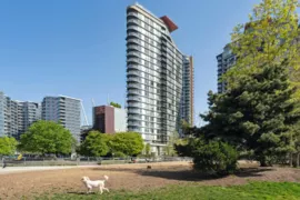 1701 918 Cooperage Way, Vancouver, BC