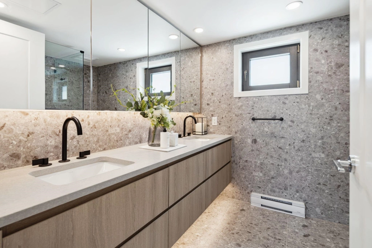 Breakfast Nook Photo of 6312 Oak Street, Vancouver, BC