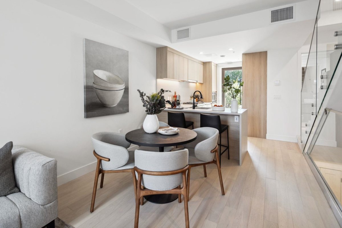 Family Room Photo of 6312 Oak Street, Vancouver, BC