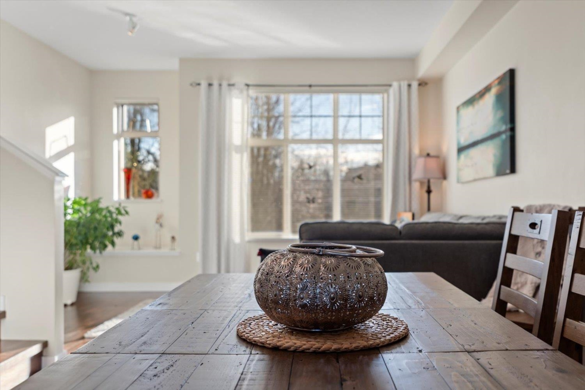 Breakfast Nook Photo of 36 31125 Westridge Place, Abbotsford, BC