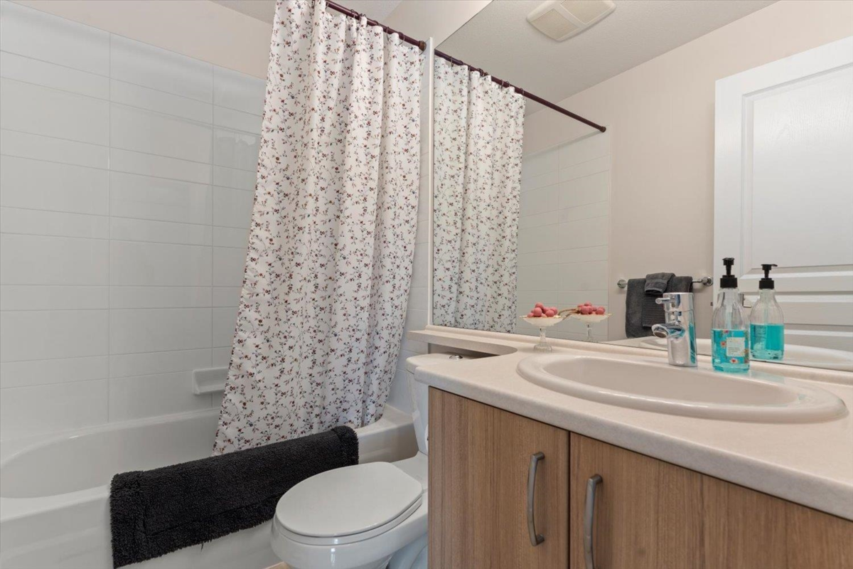 Mudroom Photo of 36 31125 Westridge Place, Abbotsford, BC