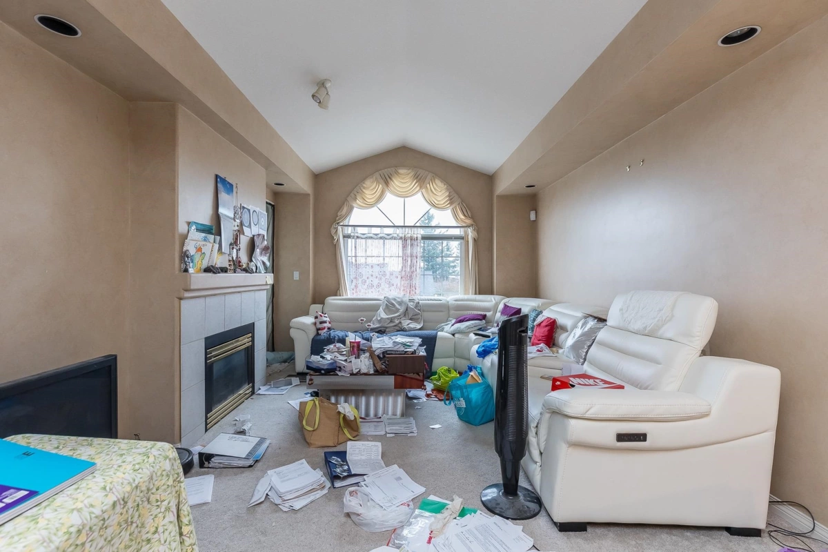 Walk-In Closet Photo of 39 32777 Chilcotin Drive, Abbotsford, BC