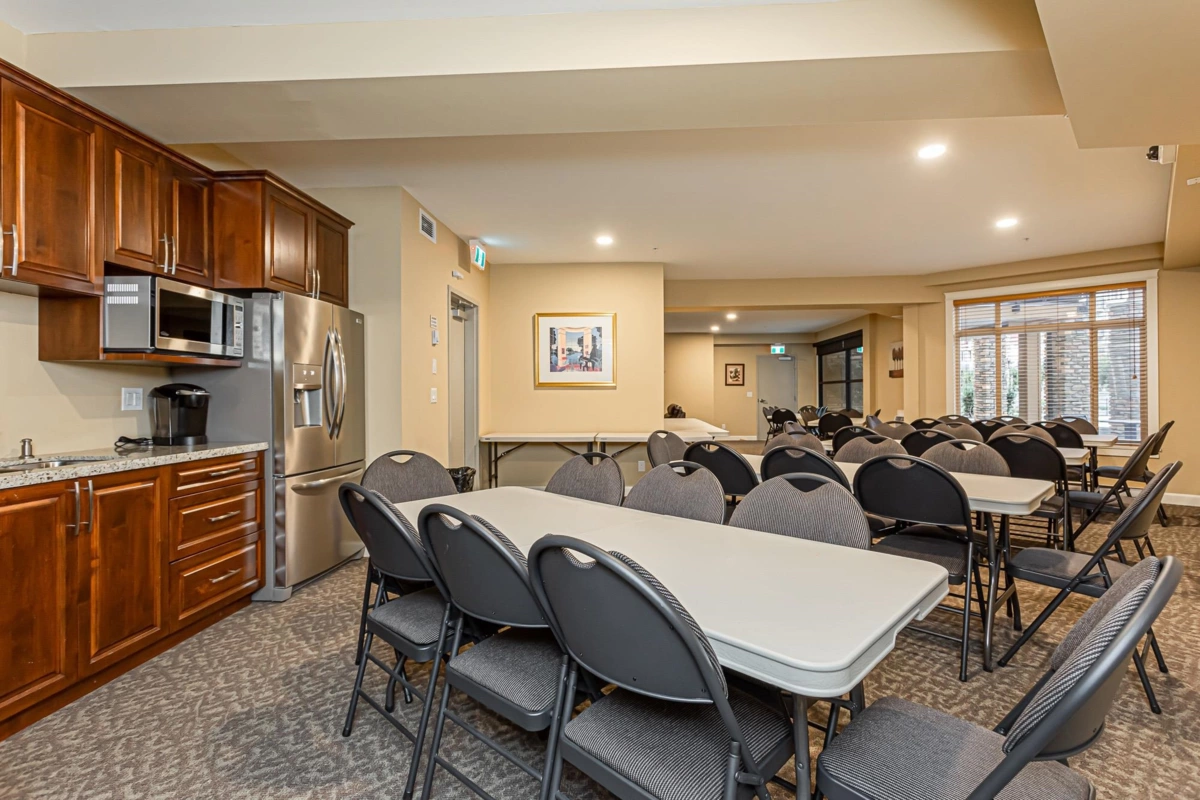 Aerial View of 409 2860 Trethewey Street, Abbotsford, BC