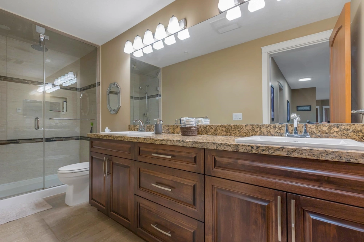 Garden / Landscaping Photo of 409 2860 Trethewey Street, Abbotsford, BC