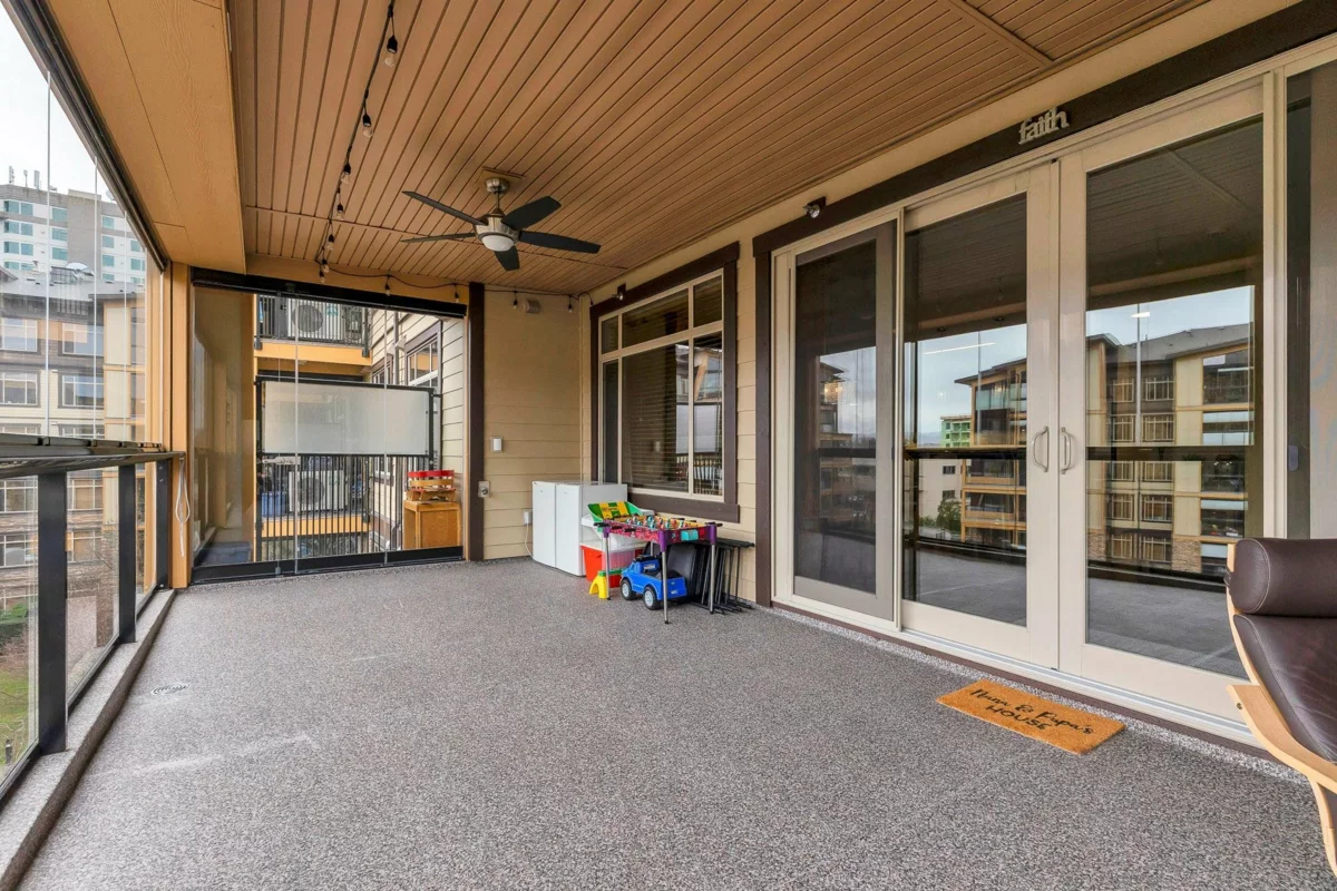 Mudroom Photo of 409 2860 Trethewey Street, Abbotsford, BC